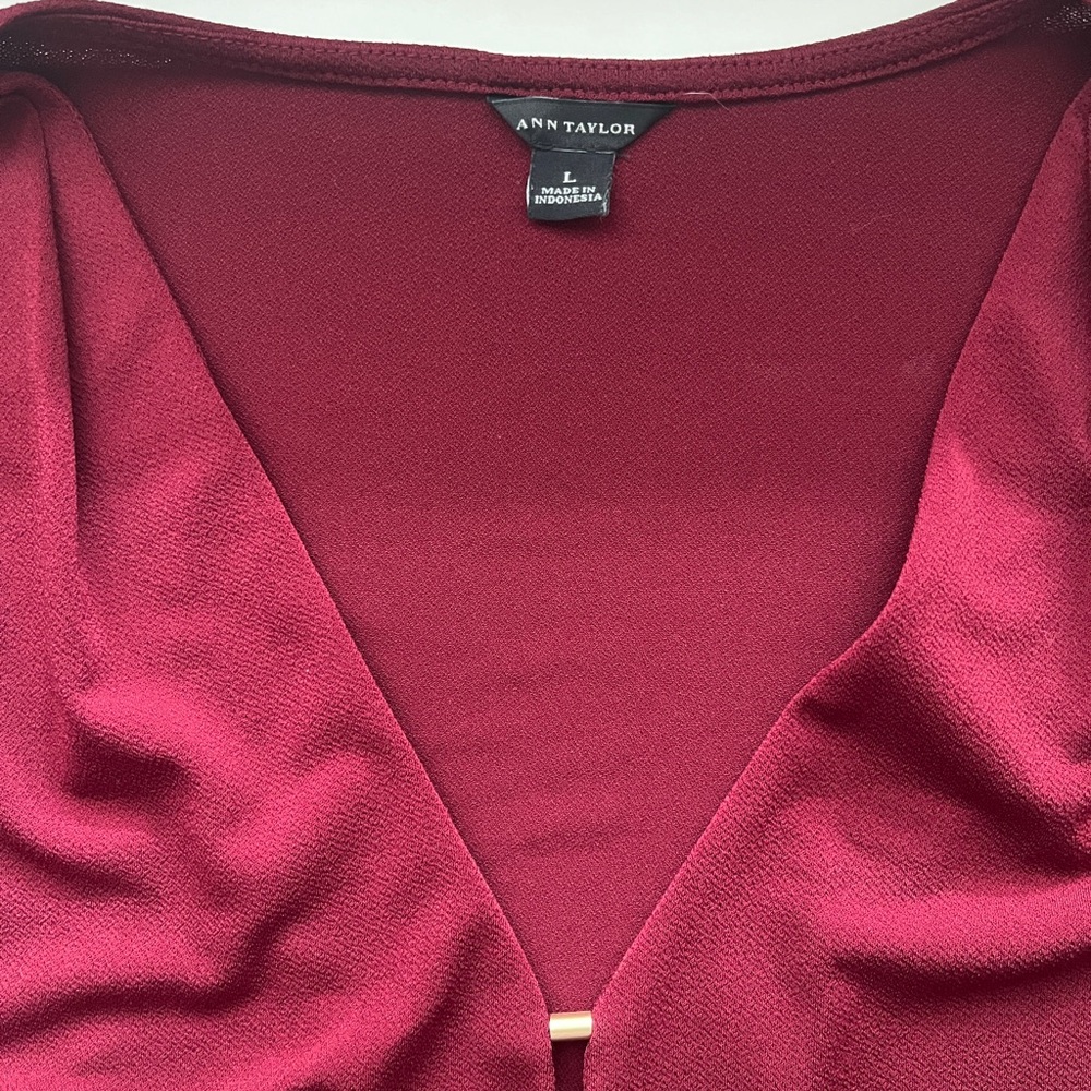 Ann Taylor Deep Red Women's Blouse - Picture 4 of 6